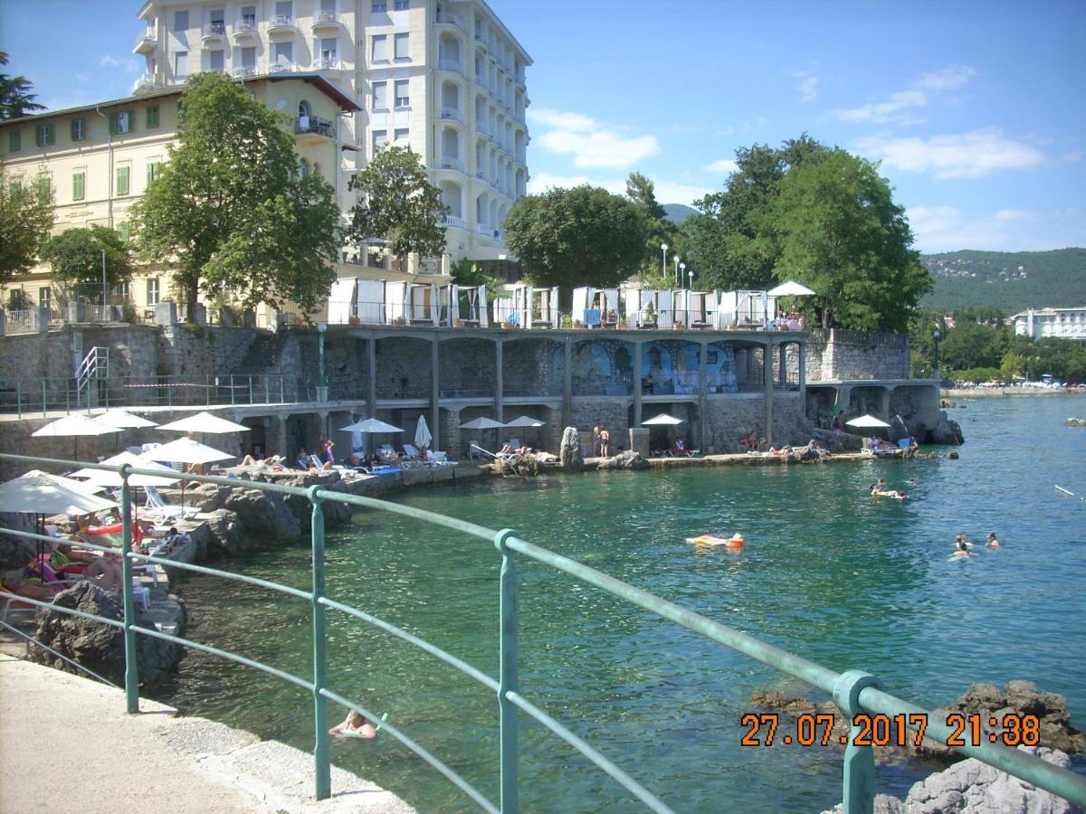 Apartment At Sea Lovran Exterior foto